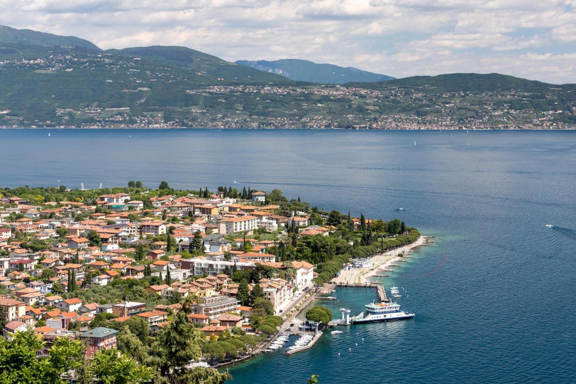 Spiaggia Azzurro -Lakeside With Terrace - Happy Rentals Toscolano Maderno Eksteriør bilde